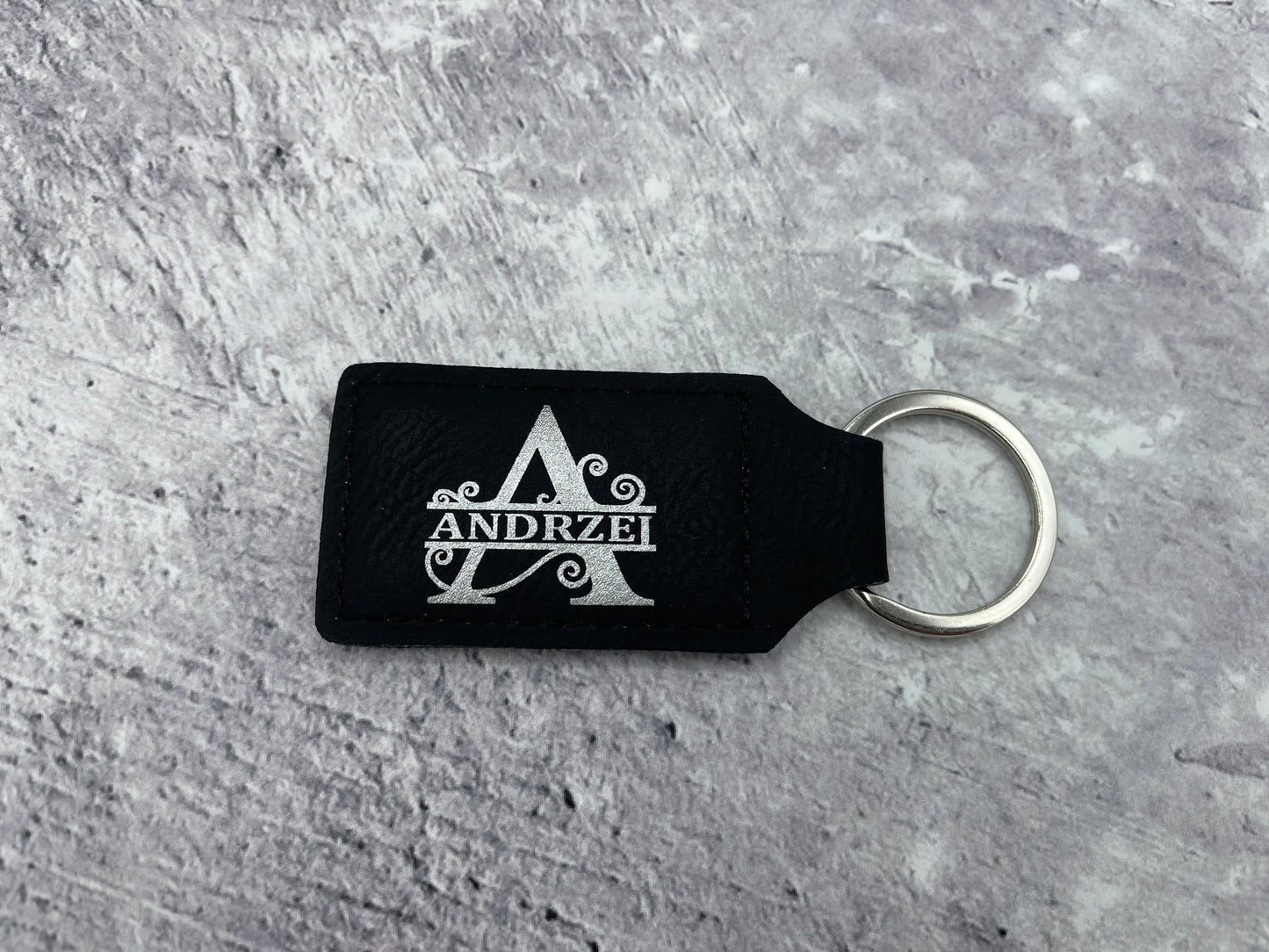 Keychain - Faux Leather - Name tag - Keyring - Personalised